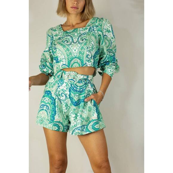 Mulla Paisley Crop Top and Shorts Set - Picture 6 of 12
